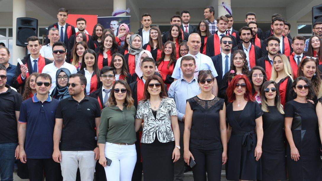 Gazi Şahin Anadolu Lisesi 2018-2019 Eğitim-Öğretim Yılı Mezuniyet Töreni