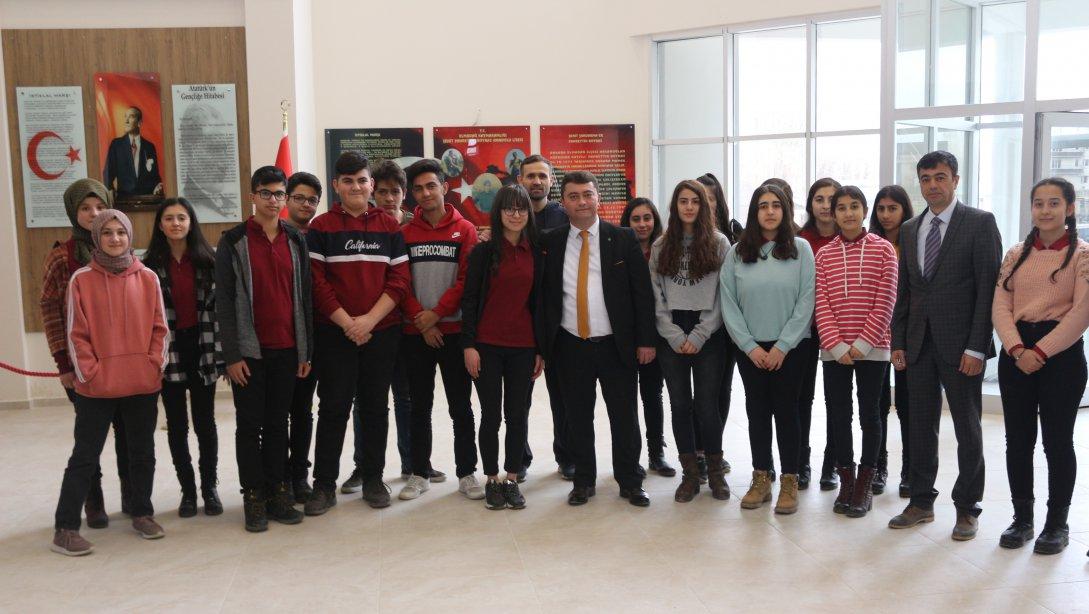 İlçe Milli Eğitim Müdürümüz Aytaç ÖZEL, Eğitim Öğretime Başlayan Fahrettin Boyraz Anadolu Lisesi'ni Ziyaret Etti.
