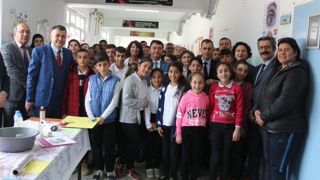 Hasanoğlan Ortaokulu'nda Bilim Haftası Etkinlikleri