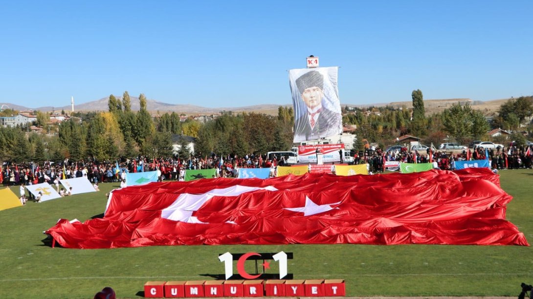 Cumhuriyet Bayramı Coşkuyla Kutlandı